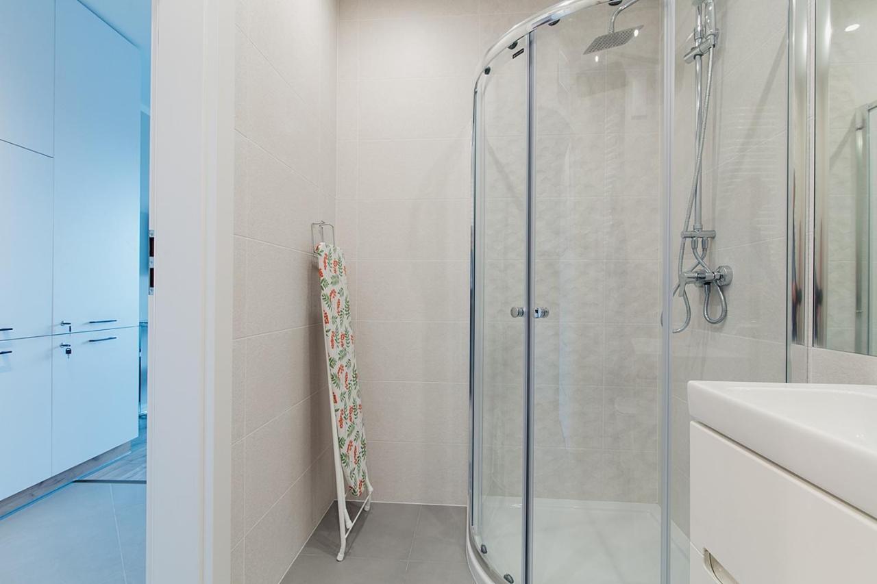 Warsaw To Be - Silver Apartment Екстер'єр фото
